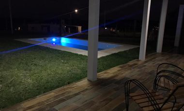 Casa en venta - 2 Dormitorios 2 Baños - Cochera - 375Mts2 - Playa Los Lobos, General Pueyrredón