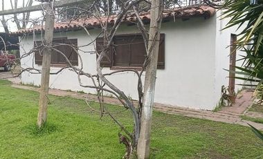 Quinta en venta - 3 Dormitorios 5 Baños - Cocheras - 1868Mts2 - La Fraternidad, General Rodríguez