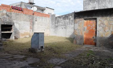 Casa venta Garin 3amb, fondo, jardín, terraza loza, 1 cuadra estación, zona oportunidad!