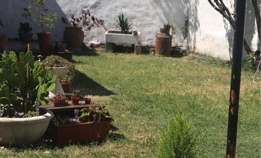 Casa en venta - 2 Dormitorios 1 Baño - 120Mts2 - Ciudadela