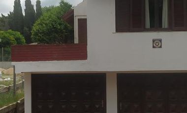 Casa en venta - 4 Dormitorios 4 Baños 2 Cocheras - 480Mts2 - Santa Teresita