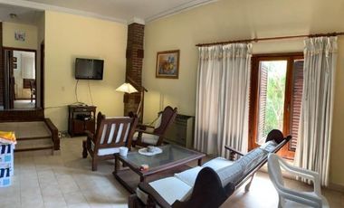 Casa en venta - 4 Dormitorios 4 Baños 2 Cocheras - 480Mts2 - Santa Teresita