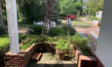 Casa en venta - 4 Dormitorios 4 Baños 2 Cocheras - 480Mts2 - Santa Teresita