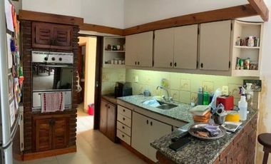Casa en venta - 4 Dormitorios 4 Baños 2 Cocheras - 480Mts2 - Santa Teresita