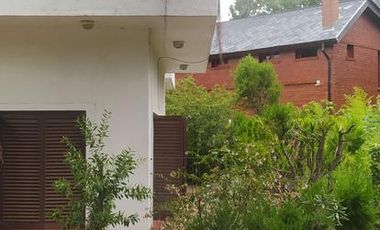 Casa en venta - 4 Dormitorios 4 Baños 2 Cocheras - 480Mts2 - Santa Teresita