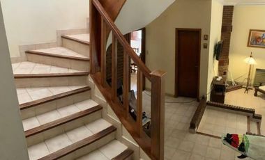 Casa en venta - 4 Dormitorios 4 Baños 2 Cocheras - 480Mts2 - Santa Teresita