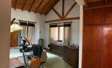 Casa en venta - 4 Dormitorios 4 Baños 2 Cocheras - 480Mts2 - Santa Teresita