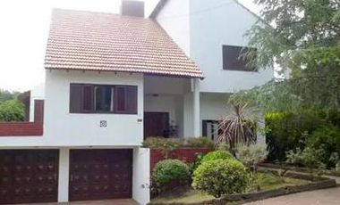 Casa en venta - 4 Dormitorios 4 Baños 2 Cocheras - 480Mts2 - Santa Teresita