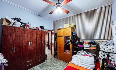 Casa en venta - 2 Dormitorios 1 Baño - Cocheras - 420Mts2 - Berisso