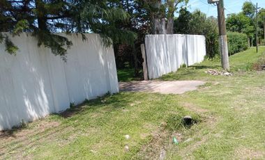 Casa Quinta en venta - 4 Dormitorios 2 Baños - 1.100Mts2 - El Pato, Berazategui