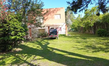 Casa Quinta en venta - 4 Dormitorios 2 Baños - 1.100Mts2 - El Pato, Berazategui