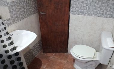 Casa Quinta en venta - 4 Dormitorios 2 Baños - 1.100Mts2 - El Pato, Berazategui