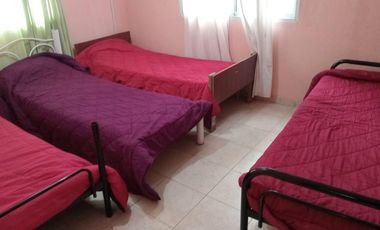 Casa Quinta en venta - 4 Dormitorios 2 Baños - 1.100Mts2 - El Pato, Berazategui