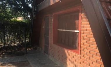 Casa en venta - 3 Dormitorios 2 Baños - Cochera - 450Mts2 - Plátanos, Berazategui