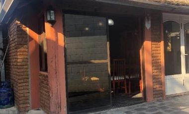 Casa en venta - 3 Dormitorios 2 Baños - Cochera - 450Mts2 - Plátanos, Berazategui