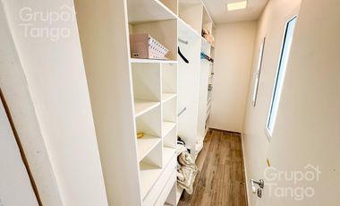 Venta CASA seis ambientes Villa Urquiza Balcón Terraza Frente Quincho Apto Crédito