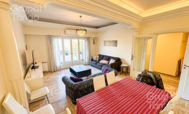 Venta CASA seis ambientes Villa Urquiza Balcón Terraza Frente Quincho Apto Crédito