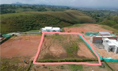 Se vende Lote Campestre Vía Cerritos-La Virginia