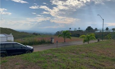 Se vende Lote Campestre Vía Cerritos-La Virginia