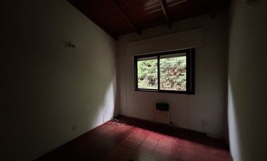 CASA A LA VENTA EN FUNES 3 DORMITORIOS AMPLIO PATIO Y PISCINA
