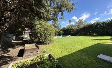 CASA A LA VENTA EN FUNES 3 DORMITORIOS AMPLIO PATIO Y PISCINA