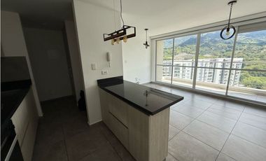 Se Arrienda Apartamento - Avenida Centenario