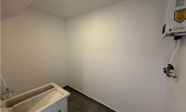 Se Arrienda Apartamento - Avenida Centenario