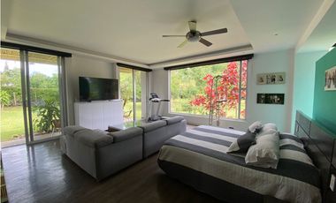 VENTA EXCLUSIVO HOTEL URBANO-RURAL  . rea total: 6.400 m²