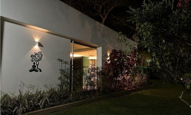 VENTA EXCLUSIVO HOTEL URBANO-RURAL  . rea total: 6.400 m²