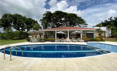 VENTA EXCLUSIVO HOTEL URBANO-RURAL  . rea total: 6.400 m²