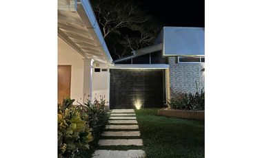 VENTA EXCLUSIVO HOTEL URBANO-RURAL  . rea total: 6.400 m²