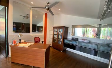 VENTA EXCLUSIVO HOTEL URBANO-RURAL  . rea total: 6.400 m²