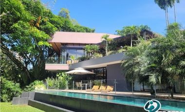 FINCA VACACIONAL DE 4 HABITACIONES, IDEAL PARA 14 PERSONAS, CERRITOS