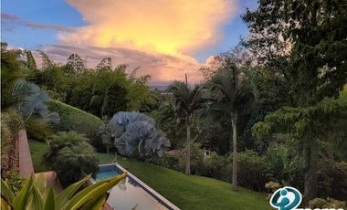 FINCA VACACIONAL DE 4 HABITACIONES, IDEAL PARA 14 PERSONAS, CERRITOS