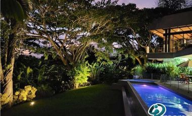 FINCA VACACIONAL DE 4 HABITACIONES, IDEAL PARA 14 PERSONAS, CERRITOS