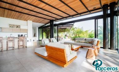 FINCA VACACIONAL DE 4 HABITACIONES, IDEAL PARA 14 PERSONAS, CERRITOS