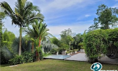 FINCA VACACIONAL DE 4 HABITACIONES, IDEAL PARA 14 PERSONAS, CERRITOS