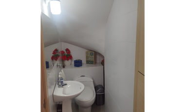 SE VENDE CASA CERCA A CONFENALCO - FUSAGASUGA