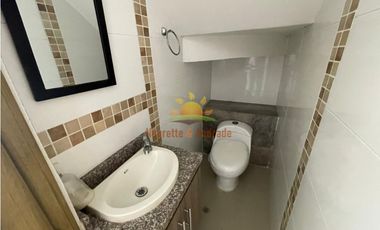 Amplia Casa amoblada en venta en El Jardín, conjunto cerrado |02