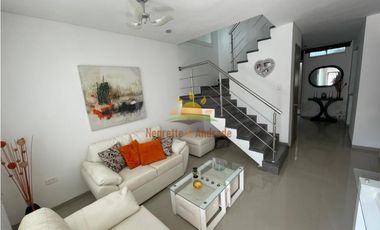 Amplia Casa amoblada en arriendo en El Jardín, conjunto cerrado |02