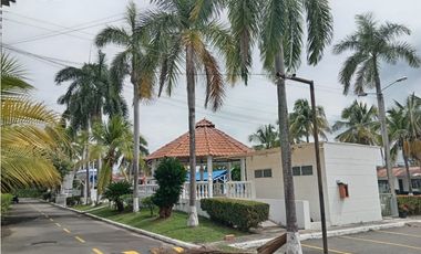 Casa con Excelente Acceso en Condominio – Flandes Tolima