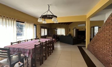 Casa en Venta | Loma Verde – Escobar | Lote 2900 m² con pileta y amplio parque