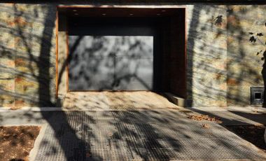 Casa en venta - 3 Dormitorios 4 Baños - Almirante Brown