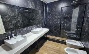 Casa en venta - 3 Dormitorios 4 Baños - Almirante Brown