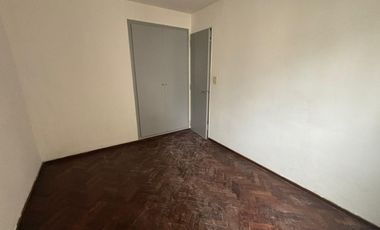 Departamento en Pichincha 2 Dormitorios con Balcón