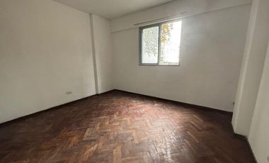 Departamento en Pichincha 2 Dormitorios con Balcón