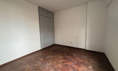 Departamento en Pichincha 2 Dormitorios con Balcón