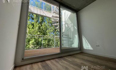 VENTA de Departamento 2 AMBIENTES, Moreno, con balcón, terraza privada, parrilla y cochera