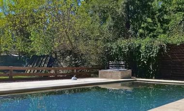 Casa quinta en Venta | Tortuguitas | Jardín de 1800m2 Parquizado