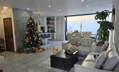 Propiedad con alberca en Los Robles